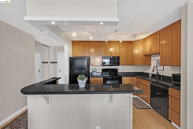 555 Pierce St 526, Albany, CA 94706
