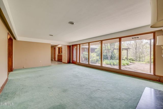 1939 Riverport Road, Kingsport, TN 37660