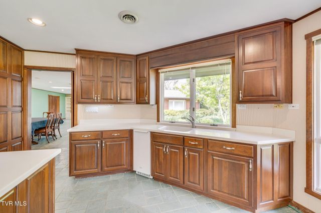 1939 Riverport Road, Kingsport, TN 37660