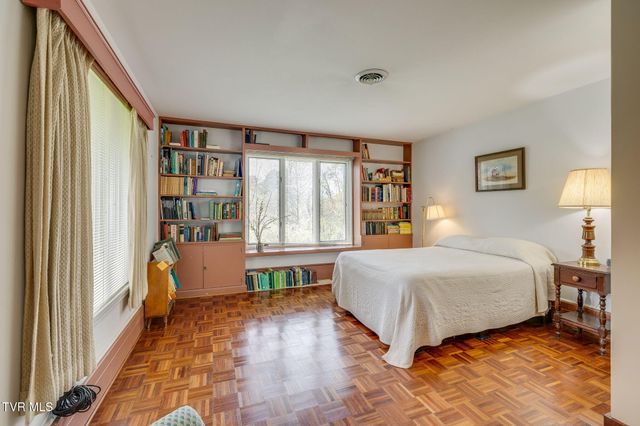 1939 Riverport Road, Kingsport, TN 37660