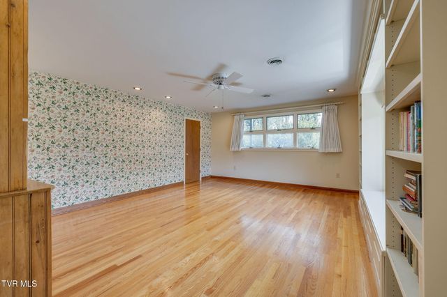 1939 Riverport Road, Kingsport, TN 37660