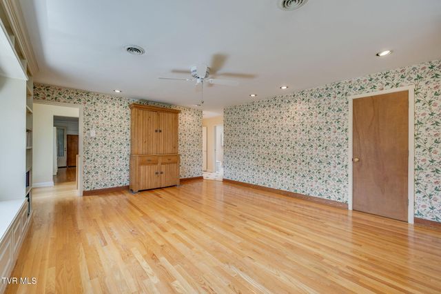1939 Riverport Road, Kingsport, TN 37660