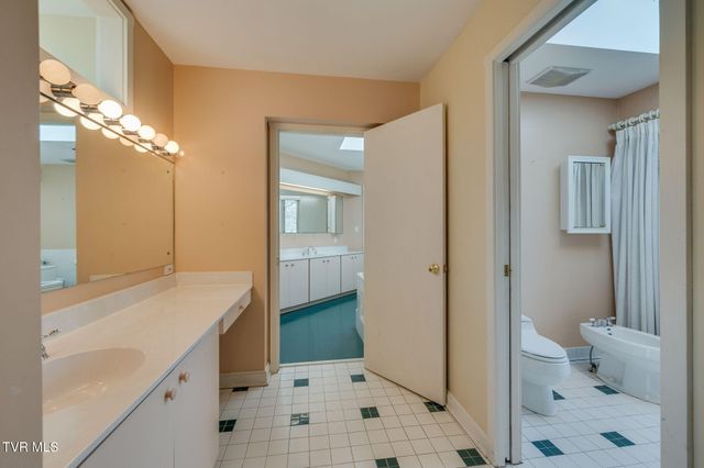 1939 Riverport Road, Kingsport, TN 37660