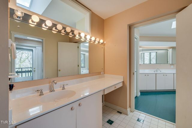 1939 Riverport Road, Kingsport, TN 37660