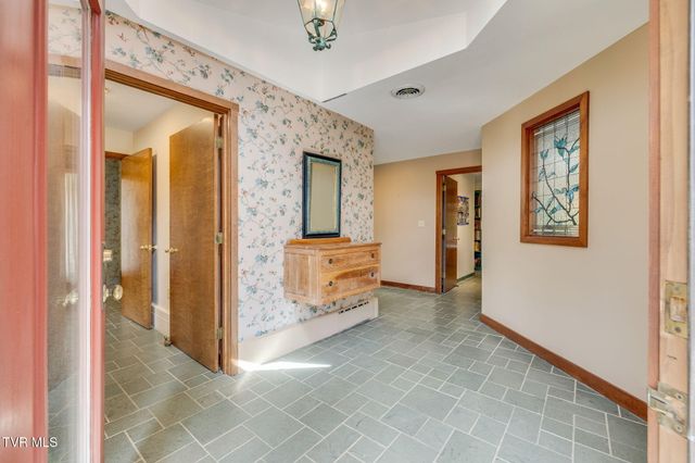 1939 Riverport Road, Kingsport, TN 37660