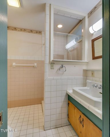 1939 Riverport Road, Kingsport, TN 37660
