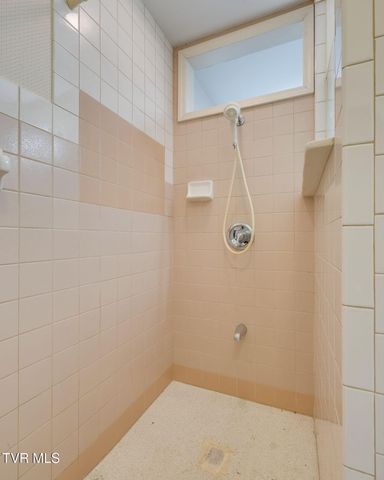 1939 Riverport Road, Kingsport, TN 37660