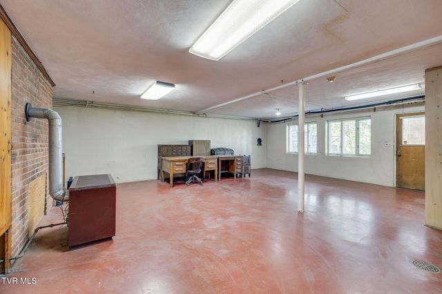 1939 Riverport Road, Kingsport, TN 37660