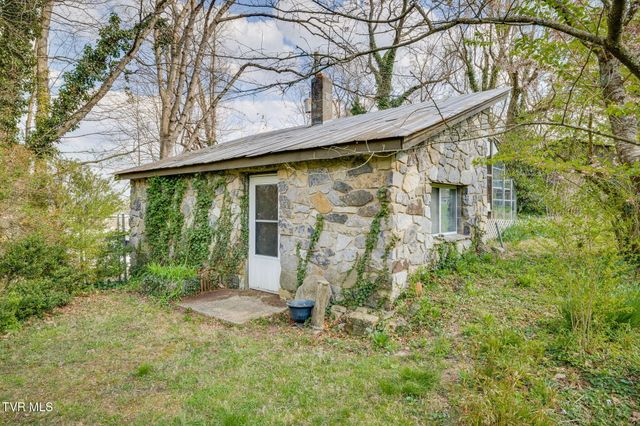 1939 Riverport Road, Kingsport, TN 37660