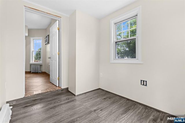 158 Elberon Avenue, Hawthorne, NJ 07506