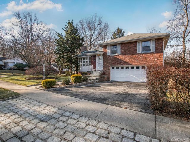 28 Moore Street, Hartsdale, NY 10530