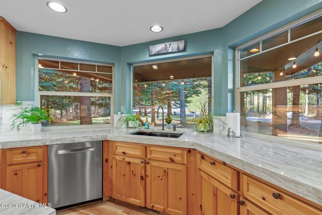 1985 W Jesse CT, Rathdrum, ID 83858