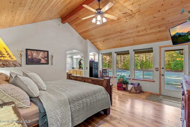 1985 W Jesse CT, Rathdrum, ID 83858