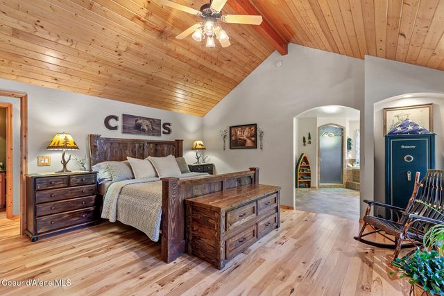 1985 W Jesse CT, Rathdrum, ID 83858