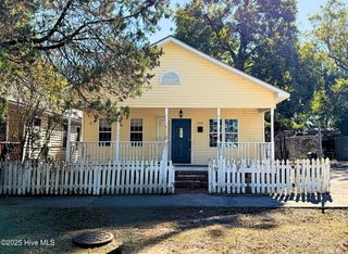 1312 Dock Street, Wilmington, NC 28401