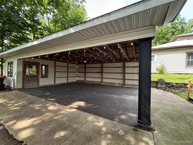409 King Street, Ionia, MI 48846