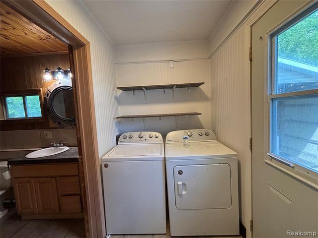 409 King Street, Ionia, MI 48846