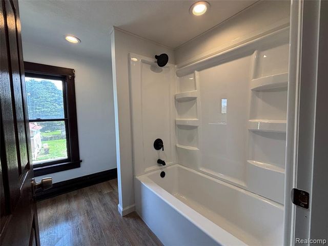 409 King Street, Ionia, MI 48846