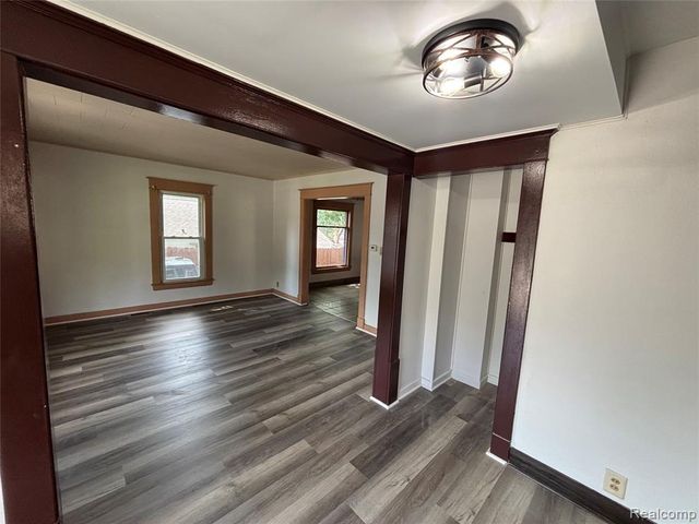 409 King Street, Ionia, MI 48846