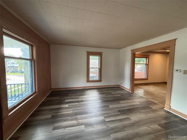 409 King Street, Ionia, MI 48846