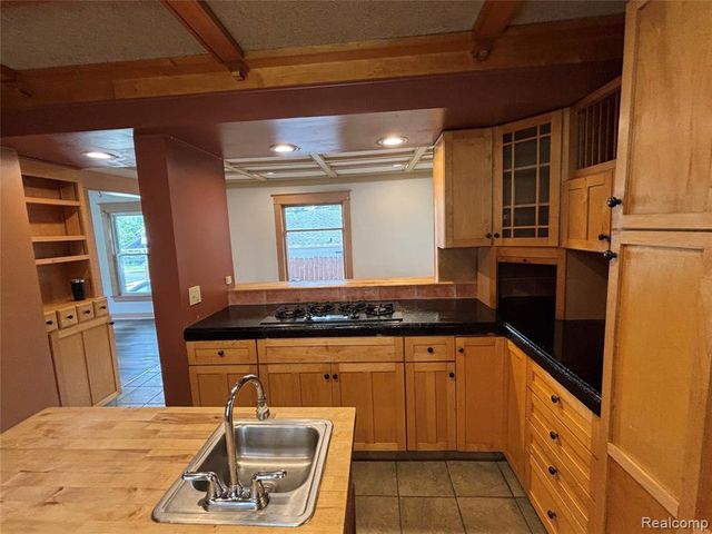 409 King Street, Ionia, MI 48846
