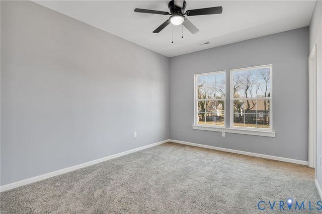 425 BYRNE St, Petersburg, VA 23803