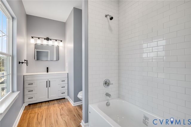 425 BYRNE St, Petersburg, VA 23803