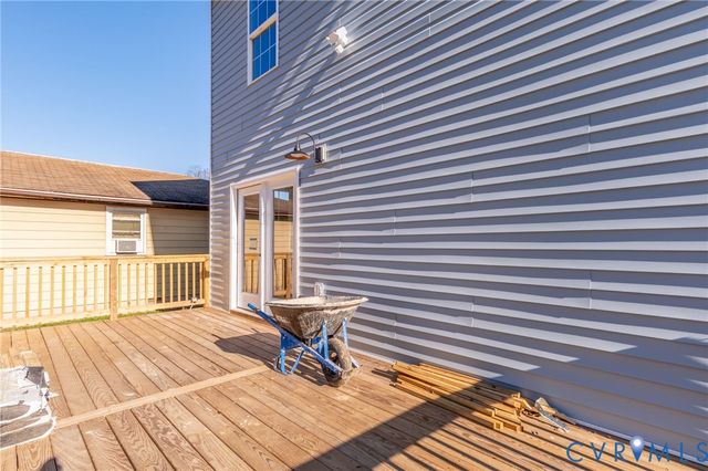 425 BYRNE St, Petersburg, VA 23803