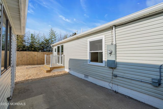 78 Adriatic Avenue, Waretown, NJ 08758