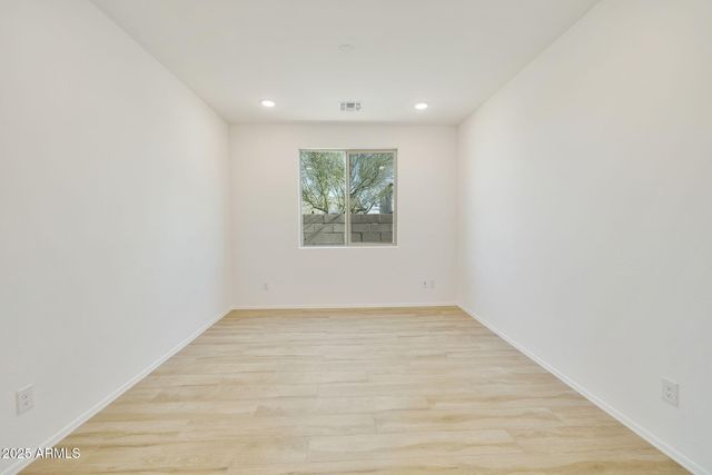 15662 W CHRISTY Drive, Surprise, AZ 85379