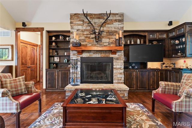 50 Hoffman Hills Drive, Unincorporated, MO 63385