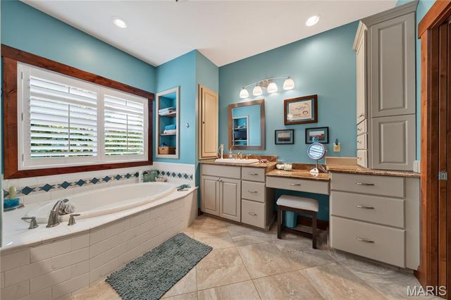 50 Hoffman Hills Drive, Unincorporated, MO 63385