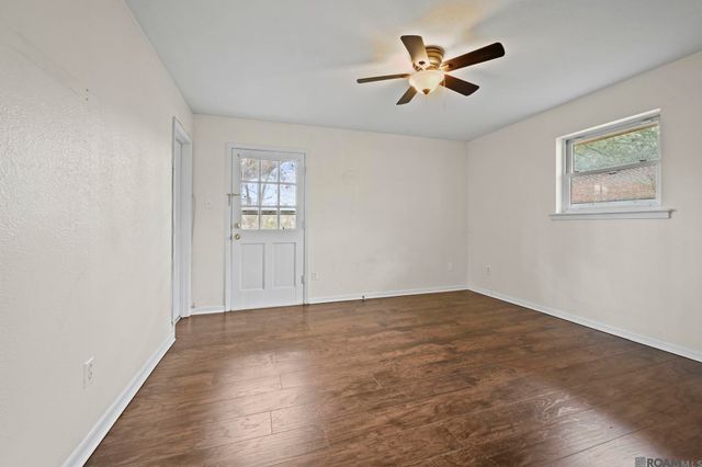 5235 Fennwood Dr, Zachary, LA 70791