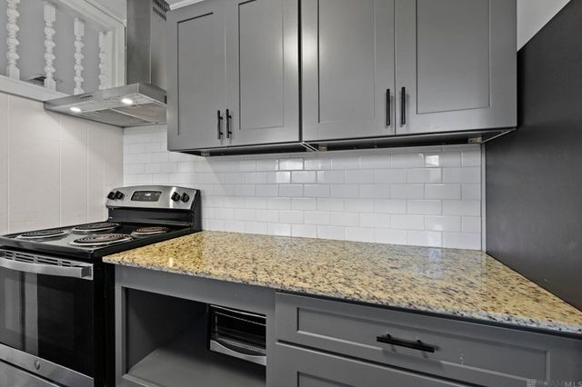 5235 Fennwood Dr, Zachary, LA 70791