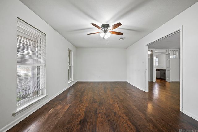 5235 Fennwood Dr, Zachary, LA 70791