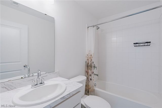 434 Douglas Street, Akron, OH 44307