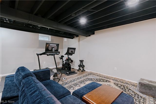 434 Douglas Street, Akron, OH 44307