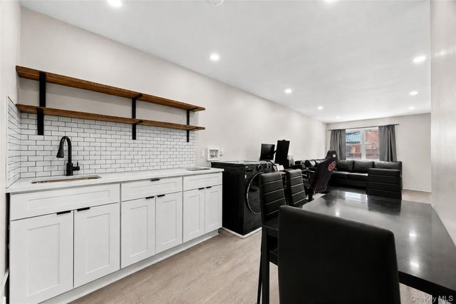 42-18 235 Street, Douglaston, NY 11363