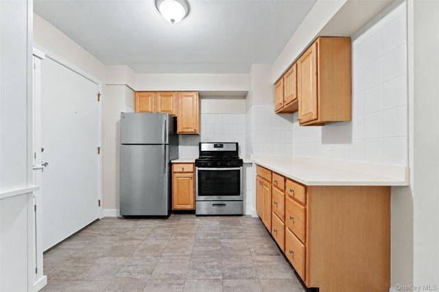 42-18 235 Street, Douglaston, NY 11363