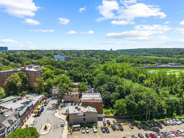 42-18 235 Street, Douglaston, NY 11363