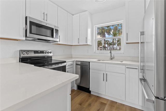5830 MIDNIGHT PASS ROAD 29, Sarasota, FL 34242