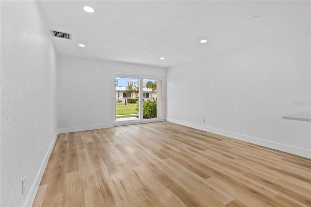 5830 MIDNIGHT PASS ROAD 29, Sarasota, FL 34242