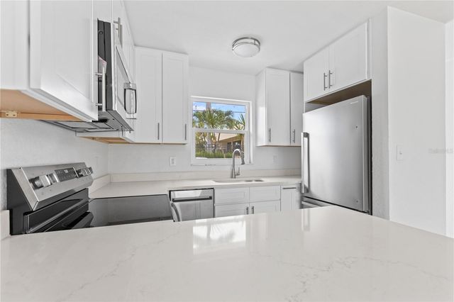 5830 MIDNIGHT PASS ROAD 29, Sarasota, FL 34242