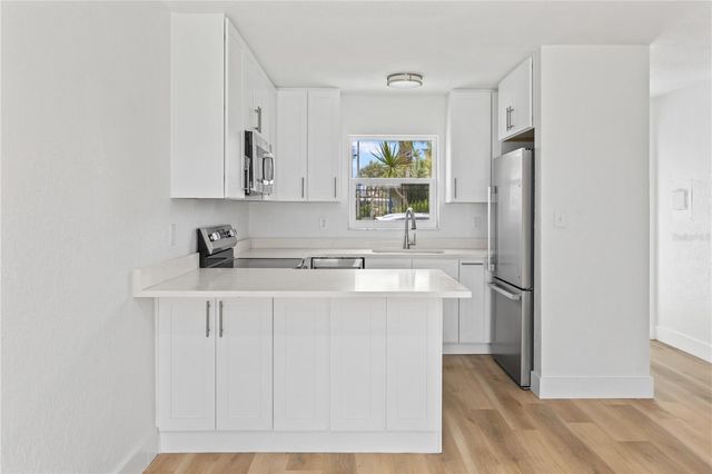 5830 MIDNIGHT PASS ROAD 29, Sarasota, FL 34242