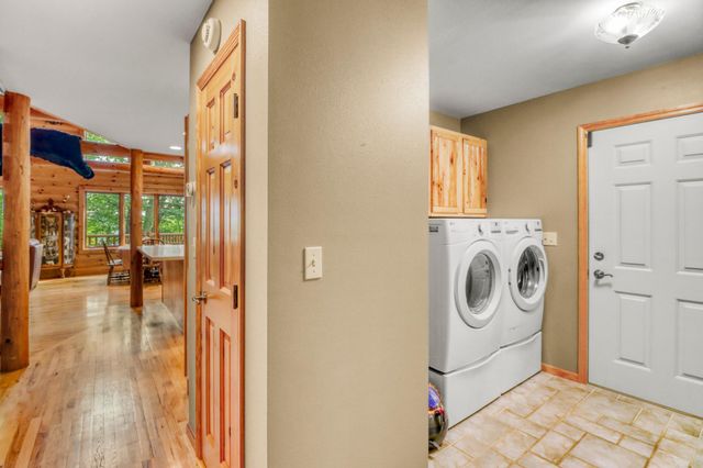 32360 SW Pickerel Lake Road, Detroit Lakes, MN 56501