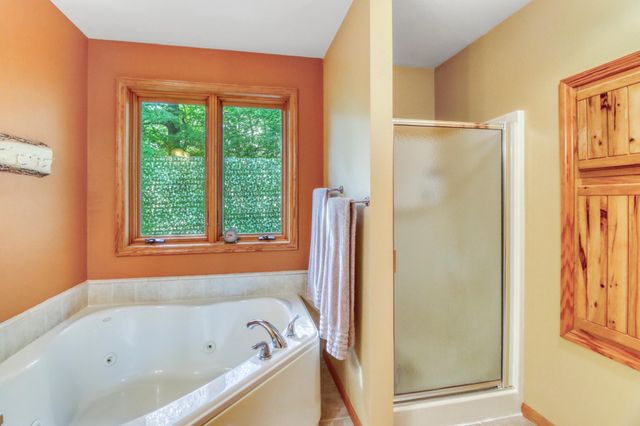 32360 SW Pickerel Lake Road, Detroit Lakes, MN 56501