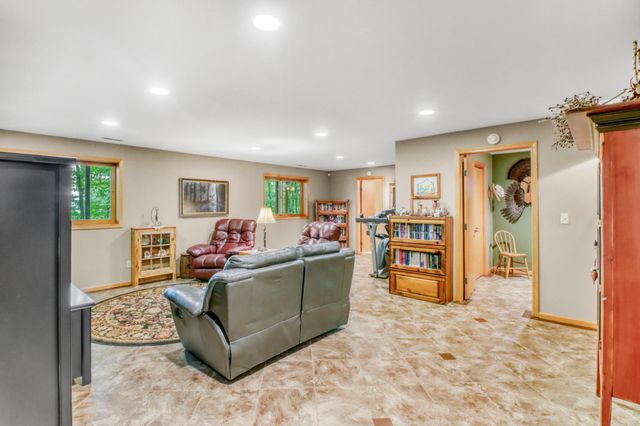 32360 SW Pickerel Lake Road, Detroit Lakes, MN 56501