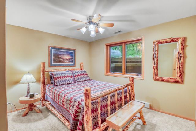 32360 SW Pickerel Lake Road, Detroit Lakes, MN 56501