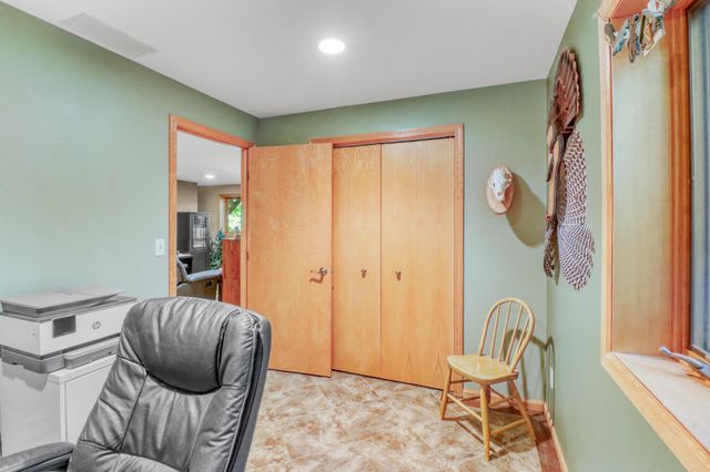 32360 SW Pickerel Lake Road, Detroit Lakes, MN 56501