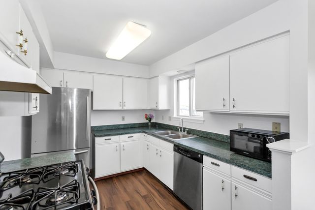 21157 W Covington Drive, Plainfield, IL 60544